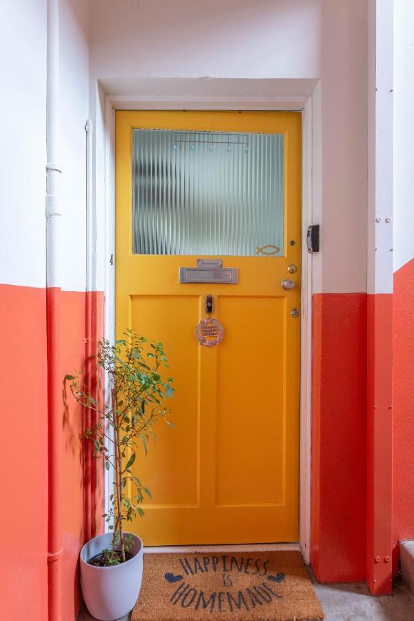 Bright & Spacious Double Room With Garden View- Close To Airport & City Centre เอดินบะระ ภายนอก รูปภาพ